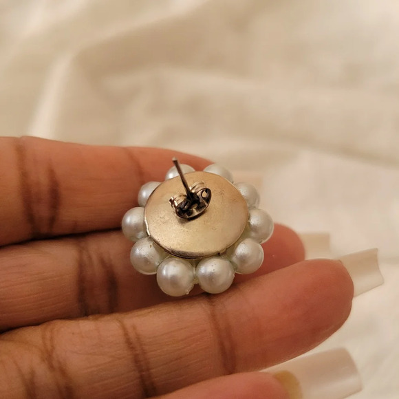 Vintage Beaded Cluster Earrings / Pastel Blue / 60s/70s - Picture 7 of 7